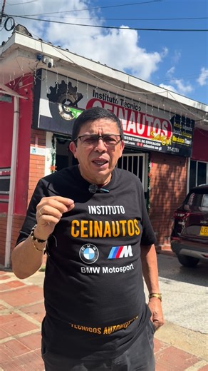 CeinautosCol on Instagram: "En CEINAUTOS puedes aprender mecánica automotriz, de motos o diesel y convertir esa pasión en una carrera técnica con futuro. Nuestra formación es 90% práctica. Aquí no solo aprendes teoría: trabajas directamente con vehículos reales, acompañado de instructores con experiencia en el sector. 📍 Estamos en San Gil, Bucaramanga, Girón y Barrancabermeja, formando a los mecánicos del mañana. Miles de estudiantes ya han dado el paso. Ahora te toca a ti. 🛠 Nuestros programa