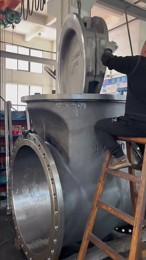 what a big gate valve