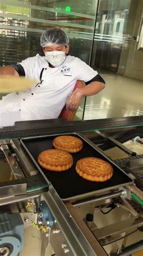 Uncover the entire process behind the creation of delicious mooncakes!#India