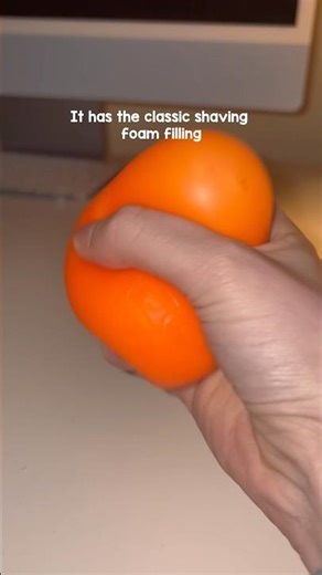 Testing the glow in the dark NeeDoh 🤔