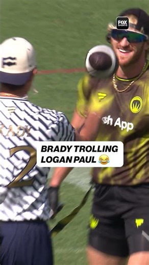 Tom Brady Trolling Logan Paul 😂 #nfl #wwe #football #loganpaul #tombrady