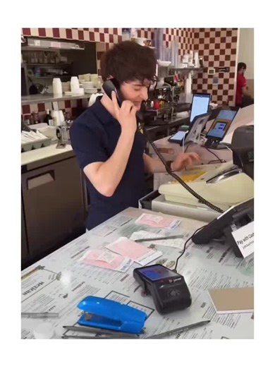 Clips internet (@clipsinternet3)’s videos with original sound - Clips internet