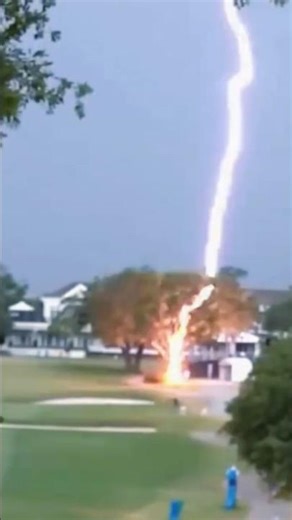 When Thunder Strikes New York: Lightning & Tornado Chaos! (Part 17)#LightningStrikes #NewYork