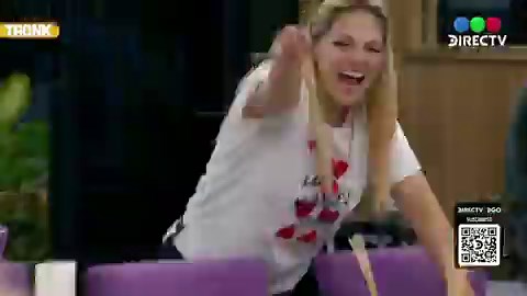 DIOS MIO LO ORTIVA QUE ES YIPIO! Y QUE CARAJOS NOS IMPORTAN LOS SILLONES A NOSOTROS JAJA#GranHermano