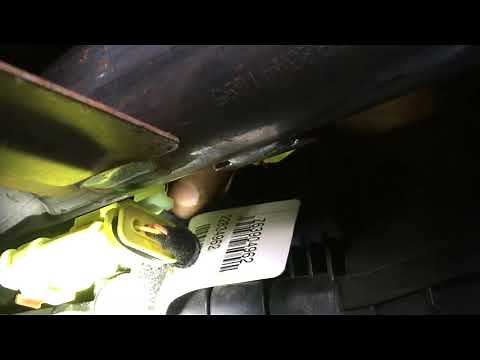 2014-2019 GMC Sierra Chevy Chevrolet Silverado Driver Side Blend Door Actuator Replacement