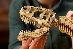 LEGO ha lanzado el mejor set de 'Jurassic Park' hasta la fecha. Es, literalmente, un enorme T. rex