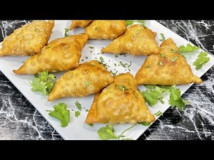 THE 100% HOMEMADE RECIPE OF VEGETARIAN SAMOSSA - Easy and quick Indian recipe 🇮🇳