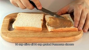 Homemade Garlic Parmesan Croutons