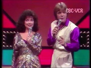 Trooper (3 dressed up), Frank Mills (Peter Piper) w RAES.