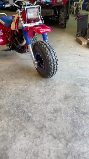 Vintage Honda ATC 200X Three Wheeler Exploration