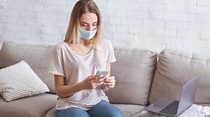 Máte pozitívny test na COVID-19? Takto by ste mali postupovať