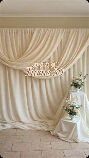 Sarah-Aude | Décoratrice Événementiel on Instagram: "30 ans ça se fête ! Et chez @maison_olympes_decoration on décore chaque évènement avec le cœur et surtout selon vos envies. Pour sa 30ème année, nous avons opté pour une décoration drapée, élégante et un buffet soigné à l’image de notre cliente. Encore un très joyeux anniversaire à Jobou 🤍 #dijon #birthday #event #decoration"