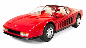 This ’80s Mini Ferrari Testarossa Can Hit 30 MPH, Has Working Pop-Up (!) Headlamps