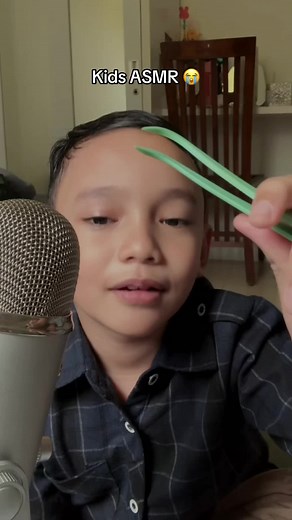 Kids asmr are tingly 🤣👍🏻 #kidsasmr #asmr #asmrindonesia