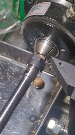 Testing a CNC end milling machine before shipment #CNC Lathe #End Milling Machine #Juepin