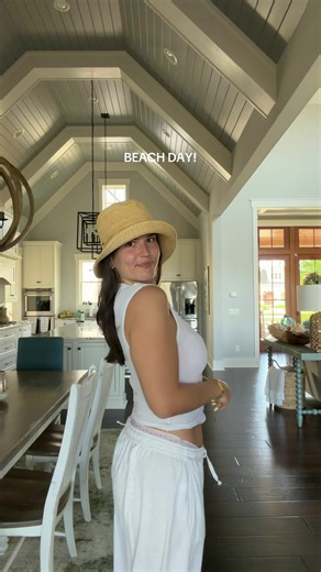 Mesh top as a coverup was my innovation of the day 👙 #ootd #beachday @abercrombie