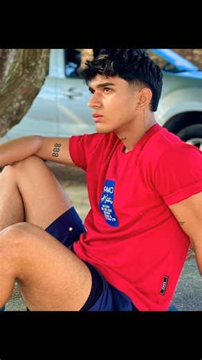 108K views · 2.9K reactions | Wow  Nice Looking  Handsome Young Man殺❤️✨ #fblifestyle #handsomeboy #cuties #spotted #PlayerPerformance #PlayerSpotlight #METAAI #fypシ゚viralシfypシ゚ | GAY Love scenes | Facebook