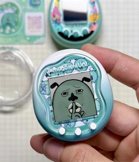 I don’t even know his name. Lol 😂 Custom Tamagotchi Uni & Meets 🩵 This order is for @Alley Nguyen ——————————————— #tamagotchi #たまごっち #digimon #tmgcvn #tmgc