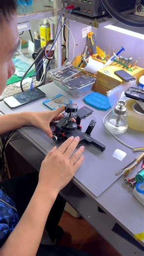 How to safely remove an iPhone screen - how to remove the back cover of an iPhone #phatlocmobile ...