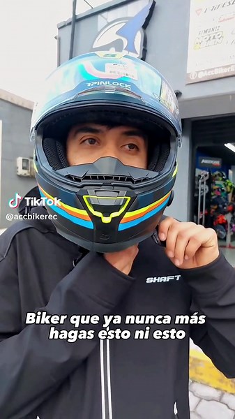 Intercomunicador Freedconn R1 Plus: Lleva Tu Música en Moto