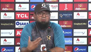 54K views · 1.9K reactions | Coach Saqlain Mushtaq : Yeh Best Available players hain, in par FAITH rakhay | Green Team | Facebook