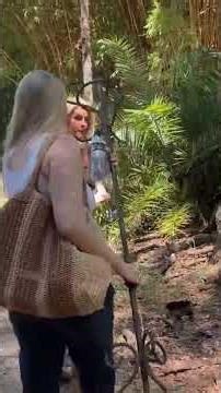 Dessa vez fomos além: ensaio fotográfico na plantação🎍 #anahickmann #fotos #campanha #moda