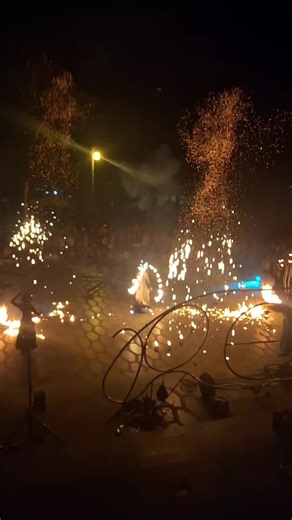 Puppets Occupy Street un show fantastico 🔥🔥 #craiova #romania🇷🇴 #fyp #foryoupage❤️❤️ #🔥🔥