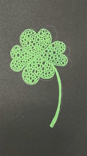 Lucky Clover 🍀 Mesmerizing Circle Pattern Drawing 🇮🇪 #shamrock #clover #blackpaperart