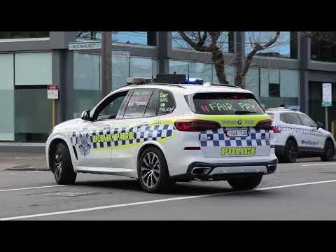 VICPOL | Melbourne Highway Patrol BMW X5 Responding P1/Arriving on Scene at Incident