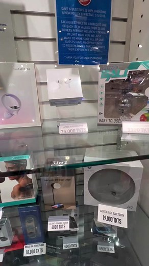 Winning The Most Expensive Prize at @daveandbusters | dave and busters prizes