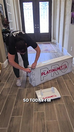 Unboxing the PlatinumLED Biomax 900 - Beauty Tech Review