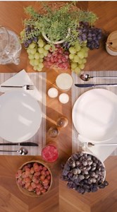 Decorate your patio table with Grapes from California! Perfectly portable grapes are easy to take outside for summer dinners or pool parties. Not only are they an easy snack that requires no prep like peeling, cutting, or coring, they're also beautiful, making them double as great table decor. Find more ideas for garnishing and decorating with grapes at https://t.co/IVU6OrBqC3. | Grapes From California