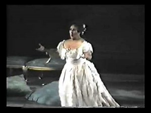 Luciana Serra - E Strano... Sempre libera ( La Traviata - Giuseppe Verdi )