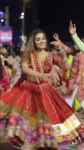 Navratri Vibes 2025 | Full Traditional Garba #garba #garba2025 #dance