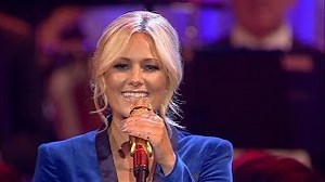 Helene Fischer | Adeste Fideles (Live aus der Hofburg Wien) Chords - ChordU