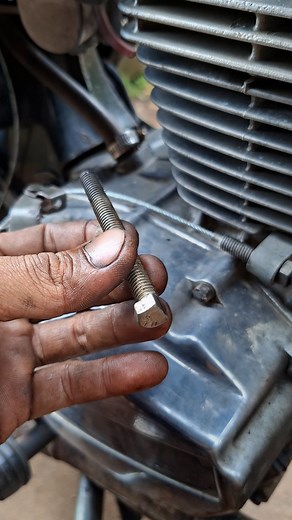 154K views · 1.2K reactions | long sleeve secret #tips #trick #recomendation #technique #mechanic #automotive #usa #solution #engineer #engineering | Muhammad Fathi Nuha | Facebook