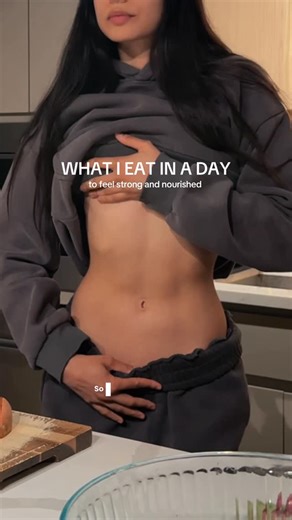 Gigi Kaur on Instagram: "Let’s talk nutrition. I know tracking can sound restrictive, but hear me out. Instead of obsessing over calories, focus on tracking your macros and crowding out your plate with nourishing foods. The crowd-out method. Prioritize high protein, high fiber, and generally lower fat (while still choosing quality, healthy fats), and aim to source most of your food from whole ingredients. ✨To keep things simple, I follow a rule of thumb I call the 120-30-50 rule: That means at l