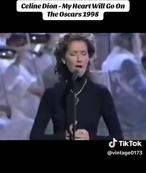 Celine Dion's My Heart Will Go On at the 1998 Oscars