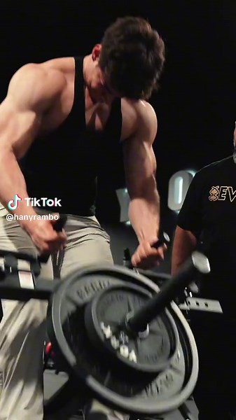 Effective Bodybuilding Workout Training with FST-7 Program