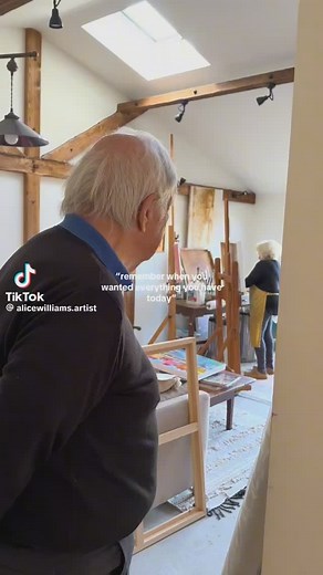 Elderly loving artist couple. Art that binds. Credits: alicewilliams.artist Don’t forget to Follow us @artstechi & @rekindle.art 💖 Double Tap If You Like This 🔔 Turn On Post Notifications 📄 Tag Your Friends | Rekindle Art