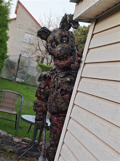 Crunchy rabbit beeeaaaahahaha #meme #cosplay #fivenightsatfreddys #fnaf #springtrap movie version springtrap cosplay costume suit testing
