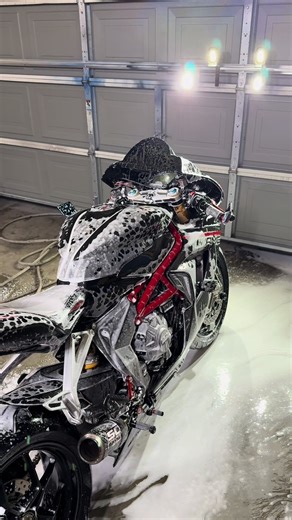 Bath time, it was too cold and late out so garage wash it is #mv #sportbike #mvagusta #biker #motorcycle