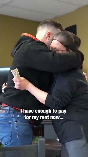 Stranger surprises lady and THIS happened