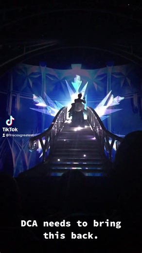 I’m missing this queen so much 🥹 #frozenliveatthehyperion #frozen #elsa #frozenmusical #musicaltheatre