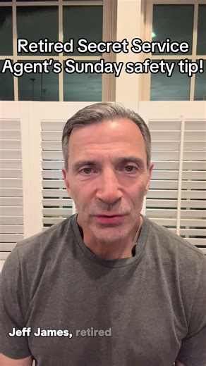 Self-Defense Tips Without Weapons from a Secret Service Expert