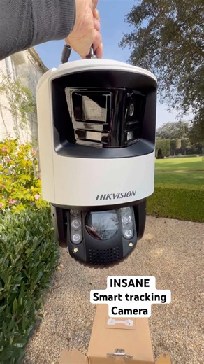 Smart tracking CCTV Camera can lock into its target. #4k #homesecurity #cctv #camera #smartsecurity