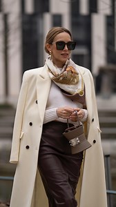 20 Ways to Style a Silk Scarf. Any other ideas? #silkscarfstyling #fallfashiontrends #AlexandraLapp | Alexandra Lapp