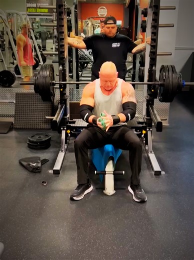 World Record Bench Press: 405 lbs Achievement
