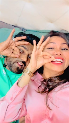 Like how did even repeat it after me twice and still not get it , 😭 #getsocialwithabhianu #prank