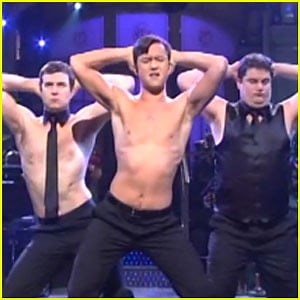 Shirtless Joseph Gordon-Levitt: ‘Magic Mike’ Dance on SNL – Watch Now!